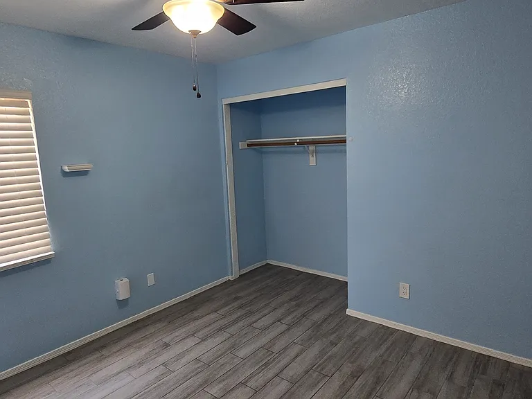 8386 N 107th Dr — Photo 12
