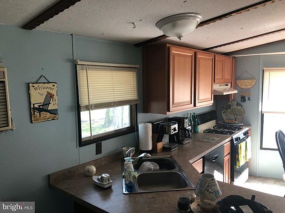 4th image of 25908 Persimmon St #4357