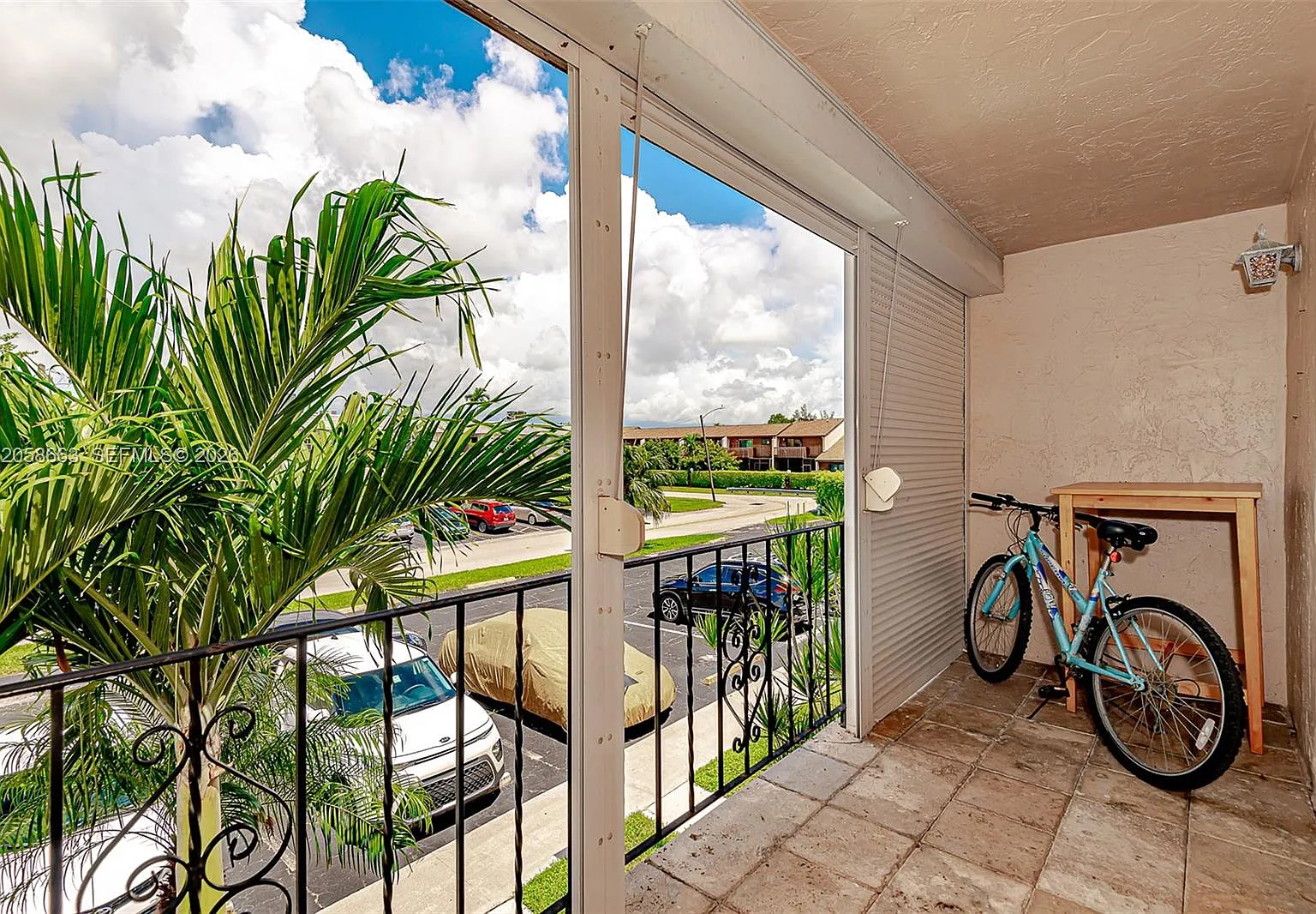 Townhouse Villas Condo — Photo 3