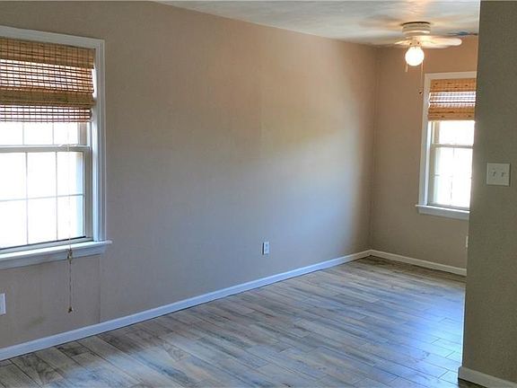 3rd image of 403 Arctic Ave APT 201