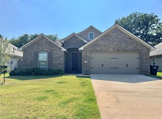 3343 Grand Lake Dr, Bossier City, LA 71111
