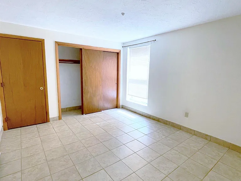 124 Main St #11 — Photo 6