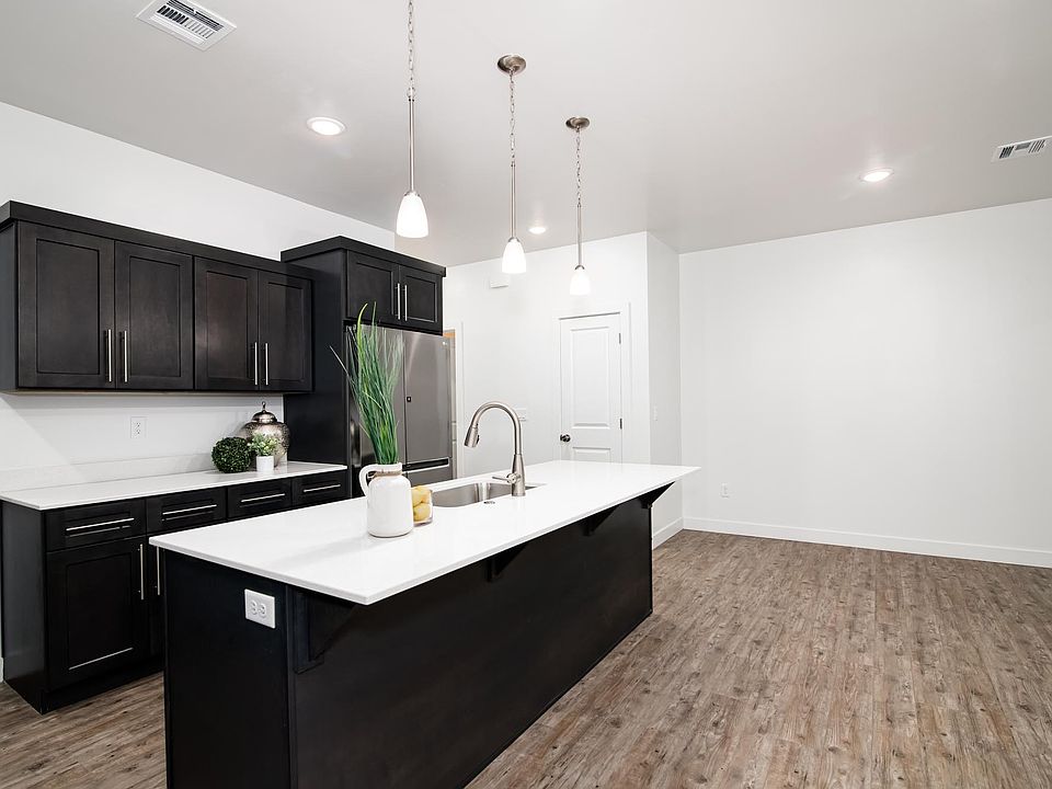 AlcoaTownhomesWeb (58 of 91)_07192022