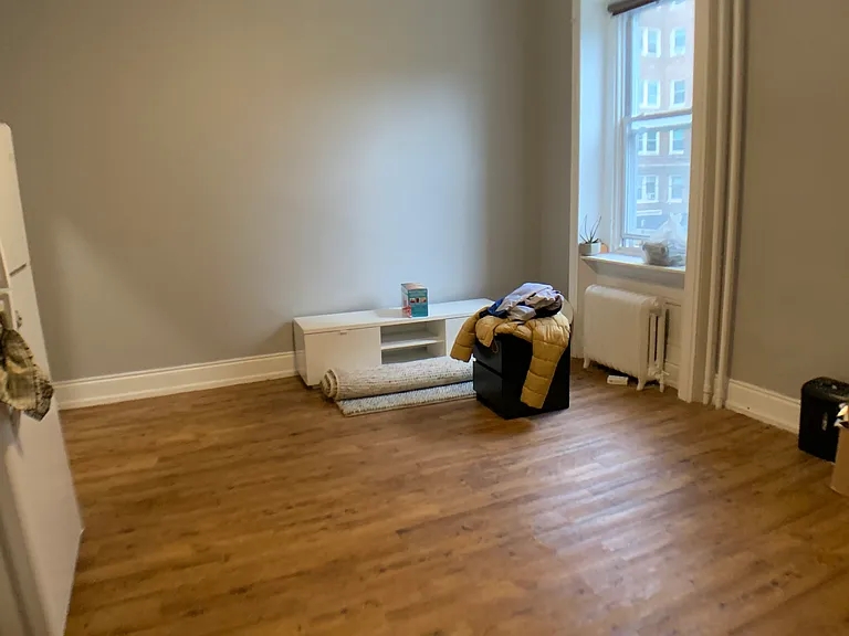 220 S 43rd St #2F — Photo 2