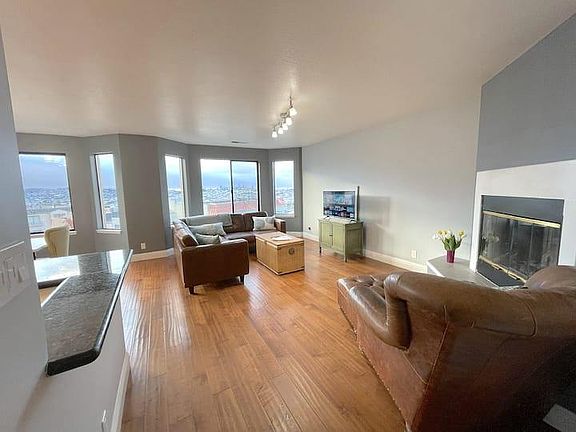 3rd image of 80 Jennings Ct