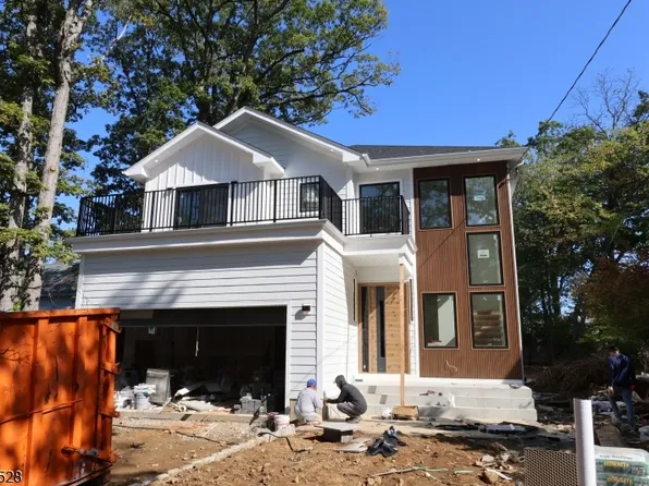 36 Wilson Ter, Livingston Twp., NJ 07039