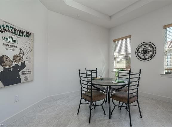 5th image of 10220 Glastonbury Cir #201