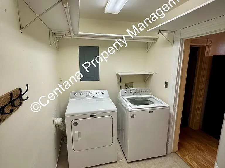 611 N Main St — Photo 7