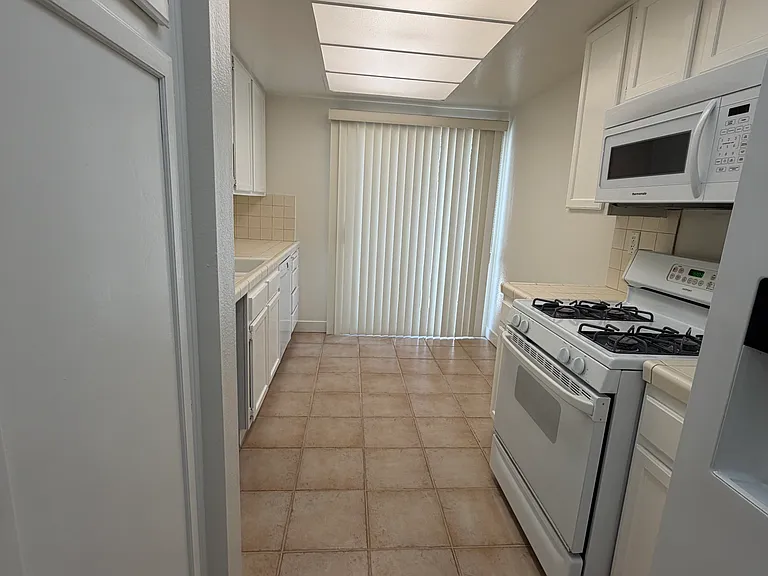 18241 Andrea Cir N #2 — Photo 10