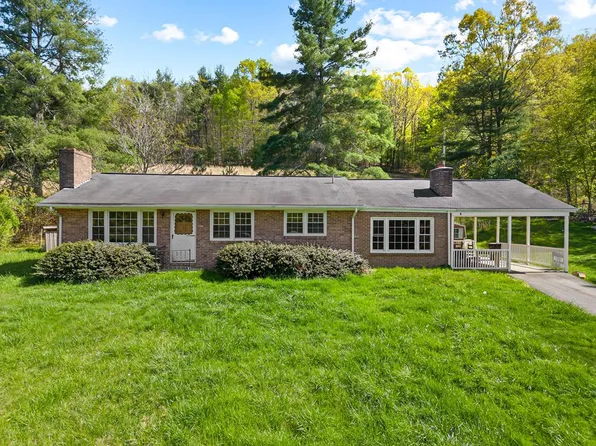 1095 Swecker Town Rd, Barren Springs, VA 24313