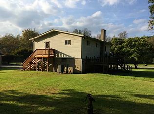 188 Shenandoah Rd, Connellsville, PA 15425