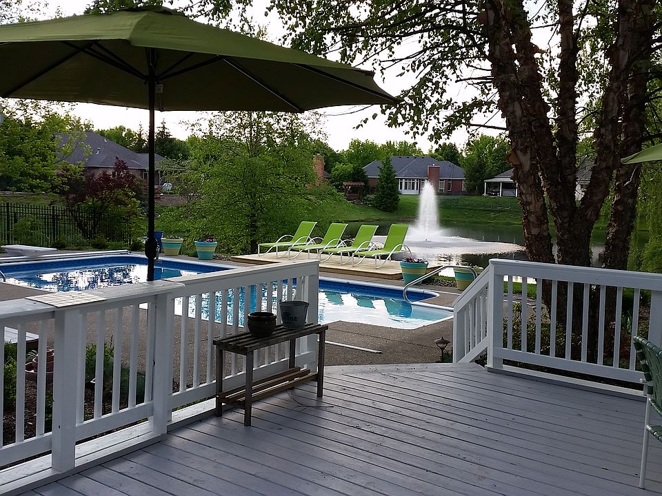 2nd image of 4048 Brockton Manor South Dr