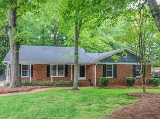 6 Covent Garden Ct, Greensboro, NC 27455