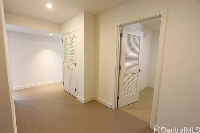 3 bed, 1326 sqft, $6,500 — Photo 3