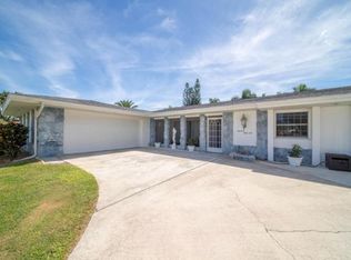 1962 SE Gibbs Ave, Port Saint Lucie, FL 34952