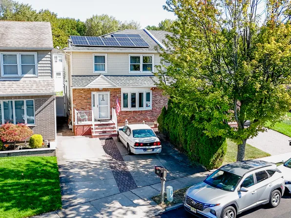 29 Ashwood Court image 1 of 25