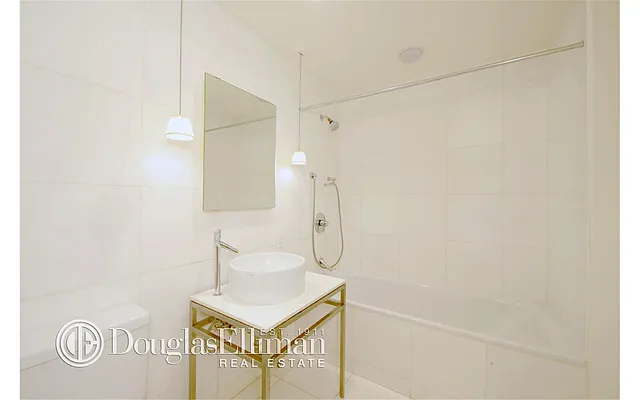 Rented by Douglas Elliman | media 23