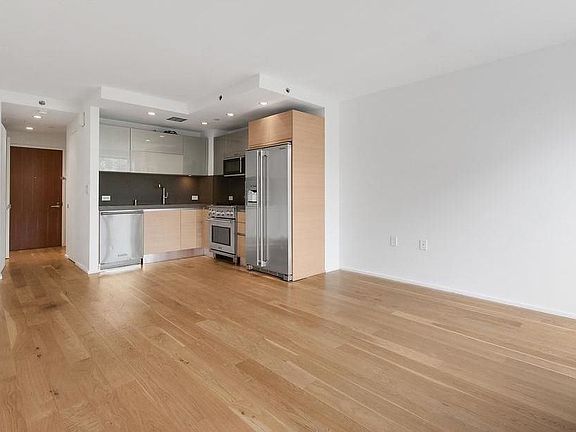 3rd image of 2280 Frederick Douglass Blvd #3H