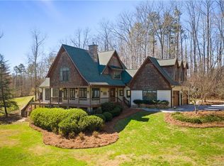 6262 Greystone Dr, Matthews, NC 28104