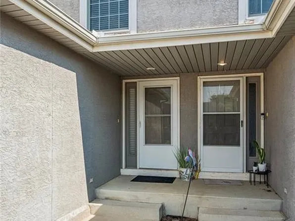 13108 Washington Ct, Kansas City, KS 66109