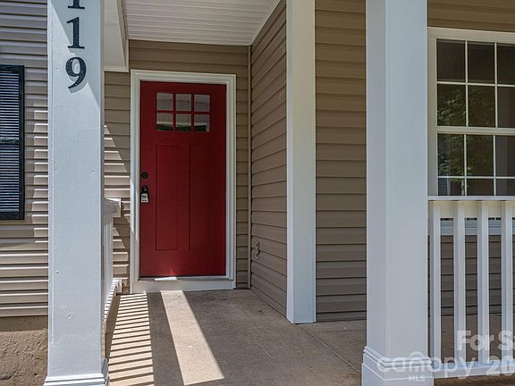 2nd image of 3119 Mintleaf Dr