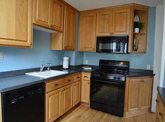 5th image of 4745 Xerxes Ave S