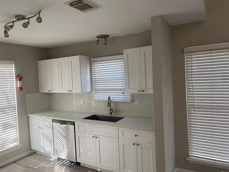 7519 San Benito Dr — Photo 7