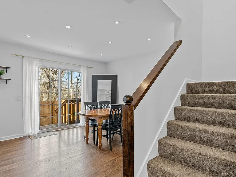209 Errol Ln — Photo 17
