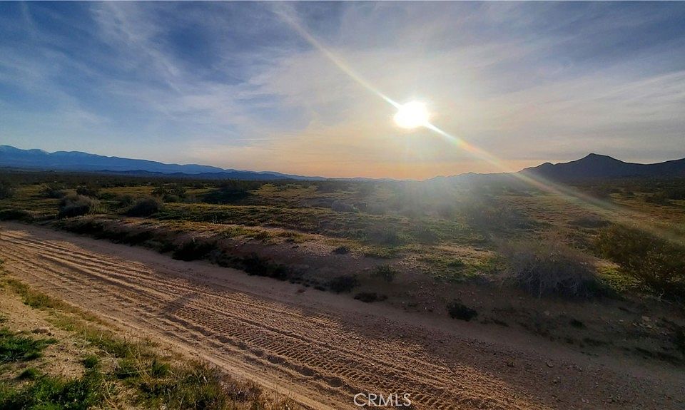 1st image of 200 Saint East & Ave Lot 25