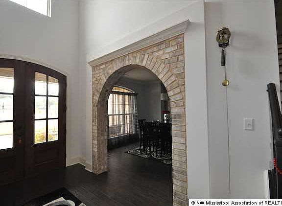 4th image of 1231 Gaston Dr