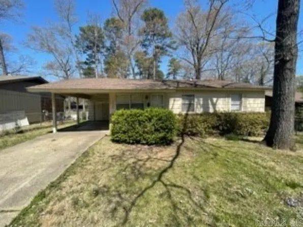 6820 Redwood Dr, Little Rock, AR 72209