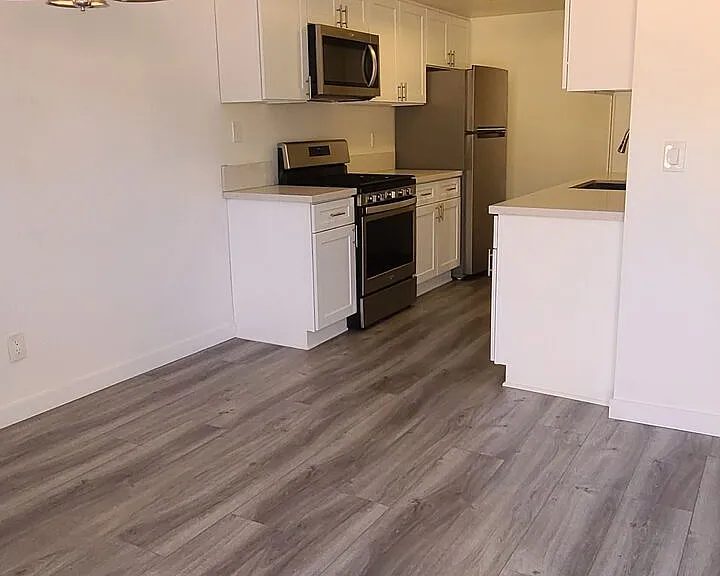 5263 Corteen Pl #3 — Photo 4
