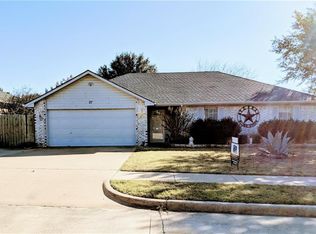 27 Vermont Ave, Midlothian, TX 76065