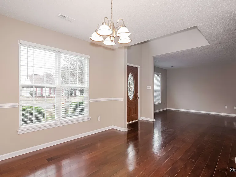 4019 Balsam St — Photo 8