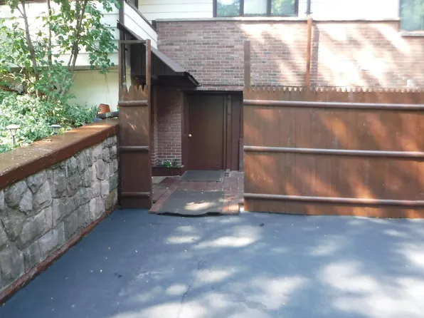 524 Ridge St, Lewiston, NY 14092