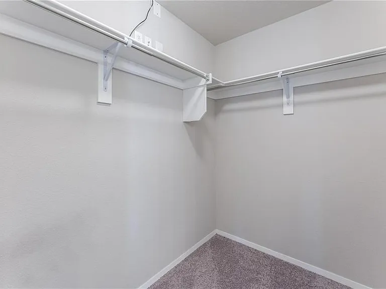 980 E Starling St — Photo 19