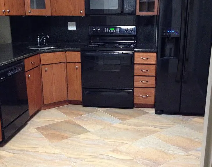 350 New Market Ct — Photo 3
