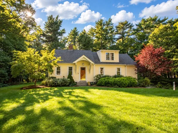 104 Peter Rd, Plymouth, MA 02360