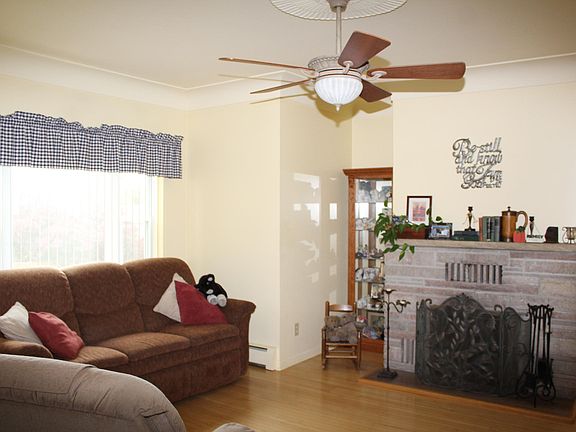 5th image of 520 W Washington Ave