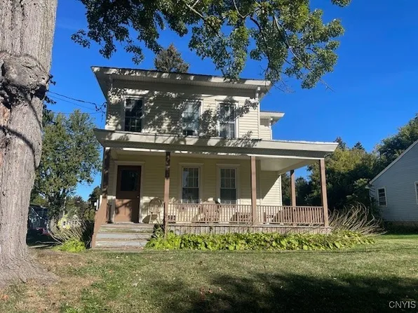 216 Phillips St, Fulton, NY 13069