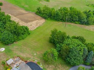 30 La Mantia Ln, Blairsville, PA 15717
