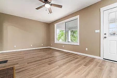 3 bed, 1172 sqft, $1,800 — Photo 4