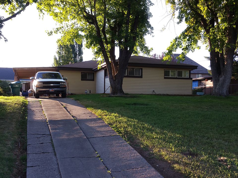 2nd image of 917 Sherwood Dr
