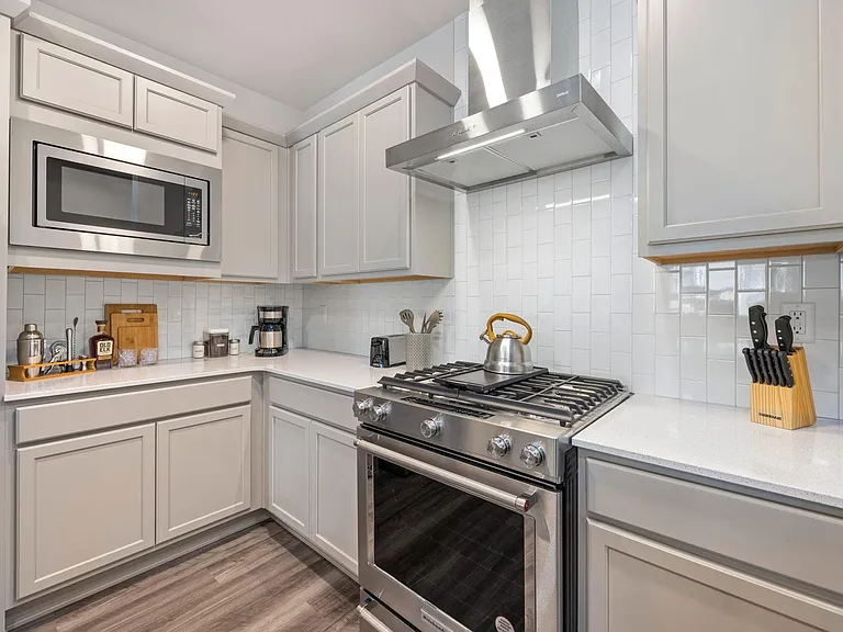 2838 Barnstormer St #2 — Photo 5