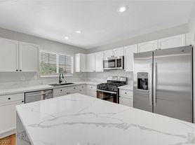 301 Pine Haven St, Las Vegas, NV
