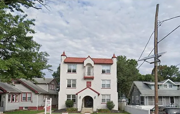125 E Bettlewood Ave — Photo 6