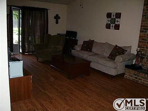 4th image of 810 Camino Ct