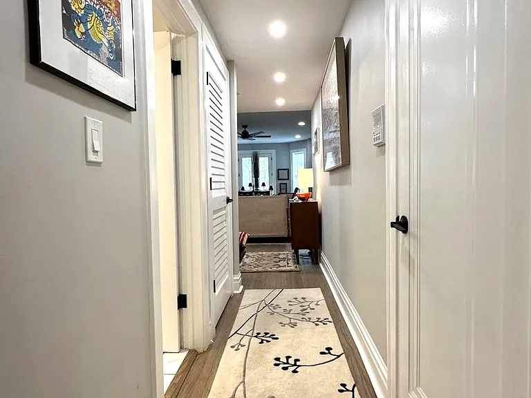 1354 W Carmen Ave #1F — Photo 22