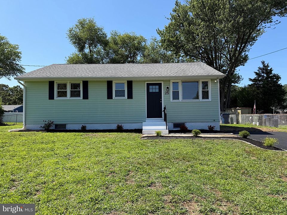 1st image of 25 Theresa Ln