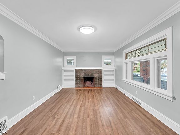 5th image of 3878 W 137th St